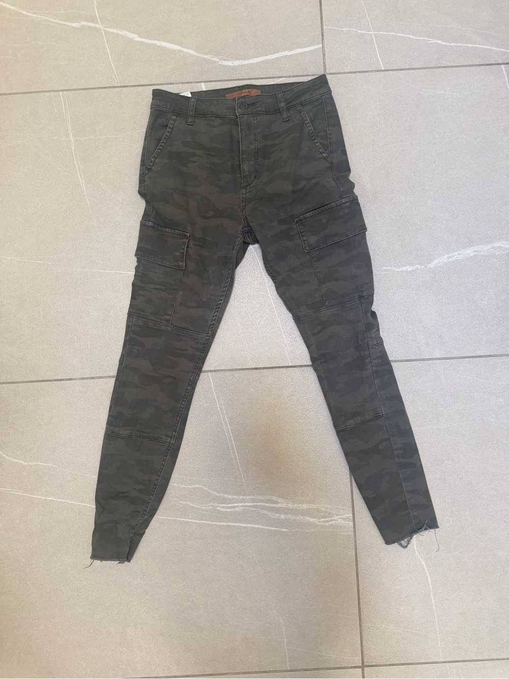 Joe's Jeans Women's Dark Green Camo Skinny Cargo Jeans